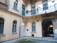 Eladó lakás (téglaépítésű) Budapest VI. kerület, 109m2
